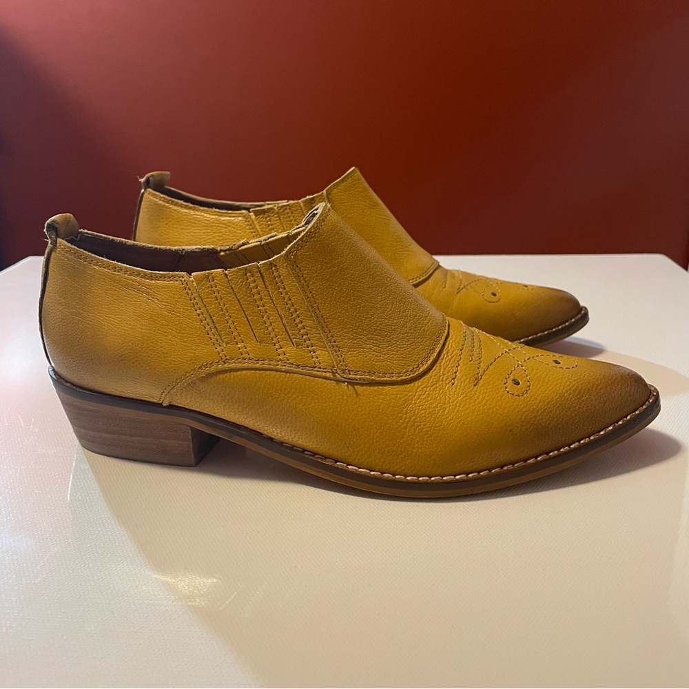 Sundance Sixtyseven 67 Women’s Mustard Leather Cowgirl Western Ankle Booties - Picture 4 of 6